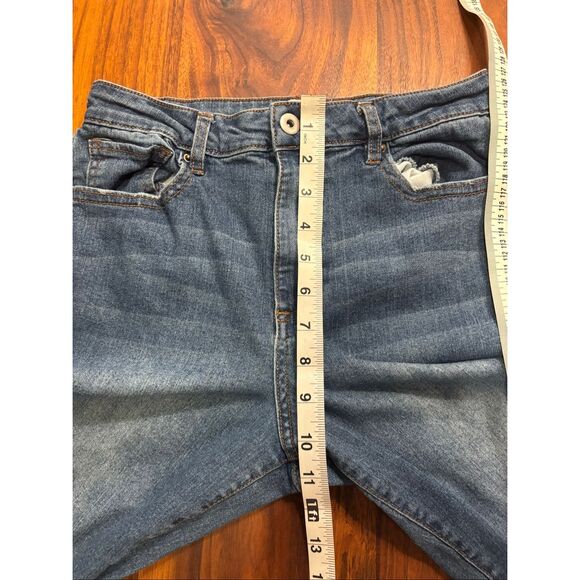 Urban Rise Boy’s Blue Denim Mid-Rise Straight Leg Jeans Medium Wash Size 16 - Picture 3 of 7